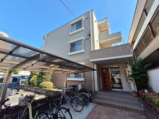 建物外観　★鉄筋コンクリート造のマンションです★
