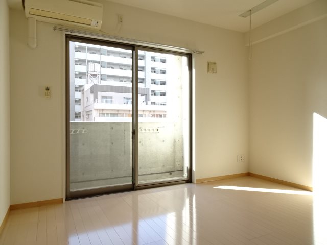 居室・リビング　※写真は他のお部屋になります