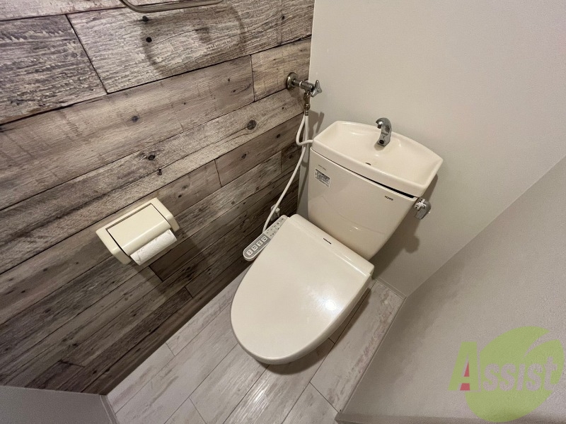 トイレ　トイレです。ウォシュレット付を探している方、おすすめです。