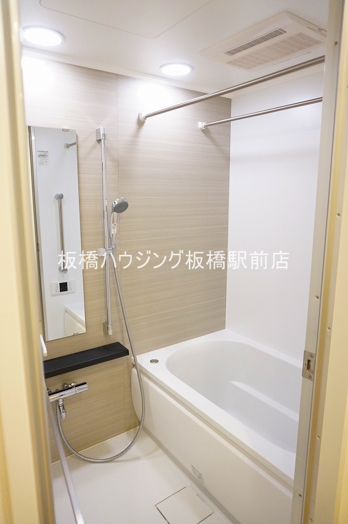 バス・シャワールーム