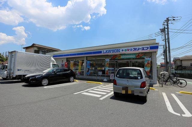コンビニ　ローソン・スリーエフ都筑大棚店（コンビニ）まで390m