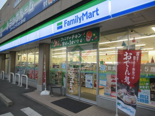 コンビニ　ファミリーマート東久留米本町二丁目店（コンビニ）まで627m