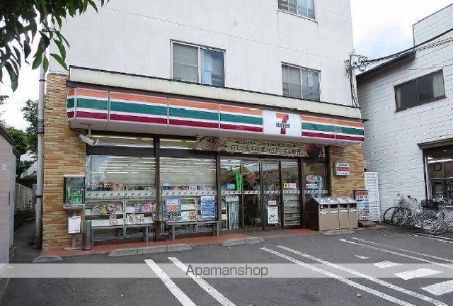 コンビニ　セブンイレブン（コンビニ）まで300m