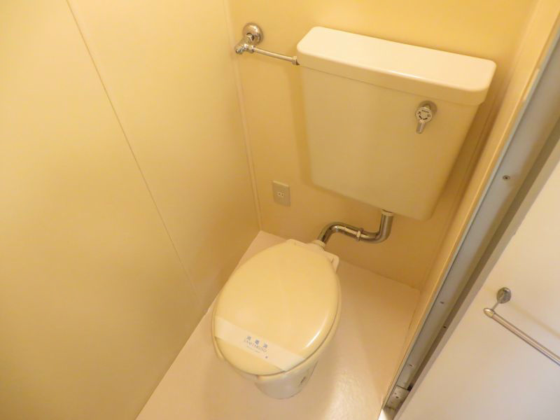 トイレ　※別号室参考写真