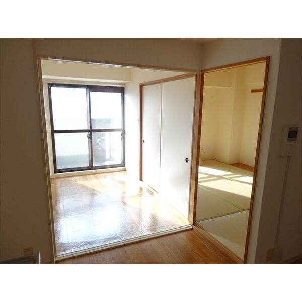 その他部屋・スペース　※別部屋の参考写真のため、現状優先です。