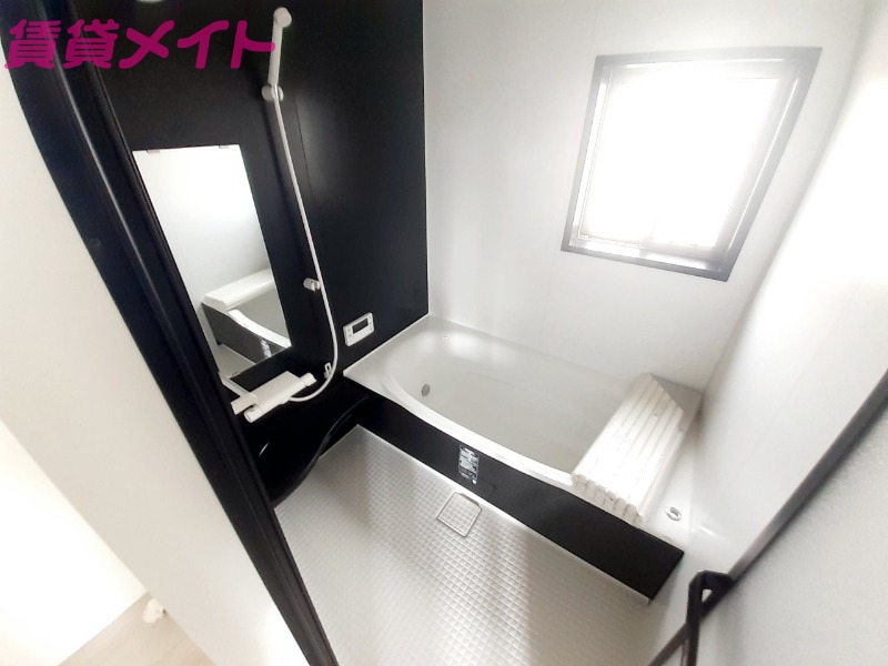 バス・シャワールーム　同型の写真です