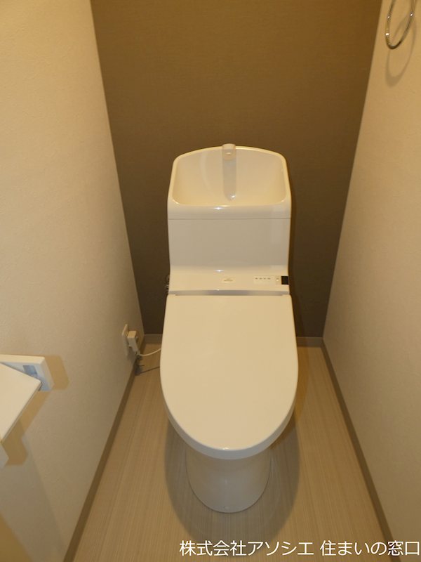 トイレ　ウォシュレット便座