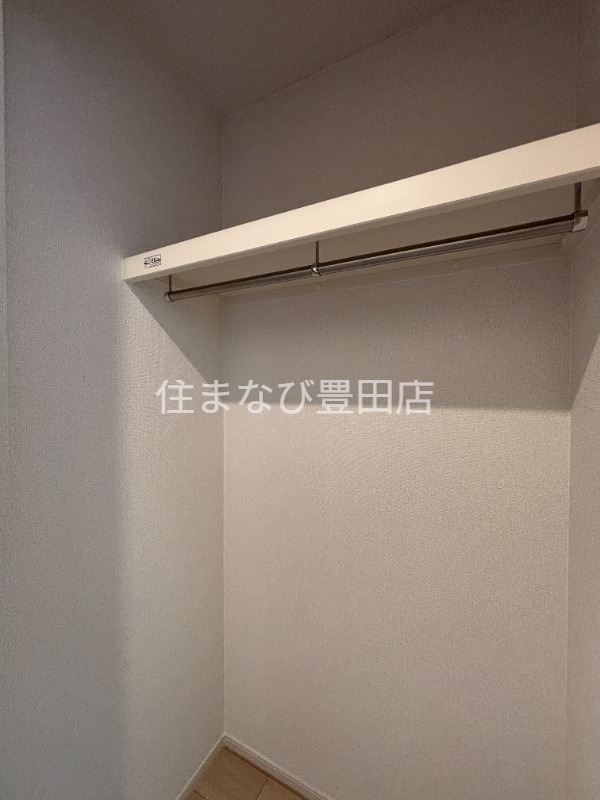 収納　反転・同型タイプ