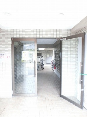 エントランス　※別部屋参考写真