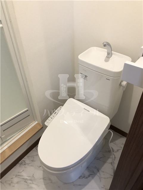 トイレ　落ち着いたトイレです