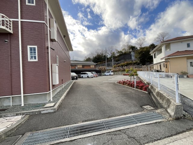 駐車場　駐車場もございます