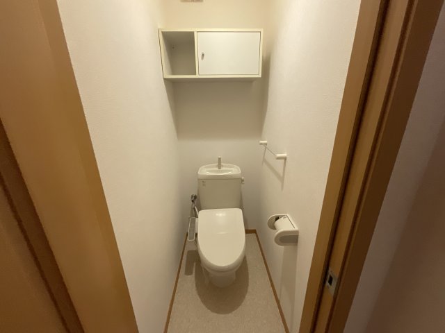 トイレ　ウォシュレットです