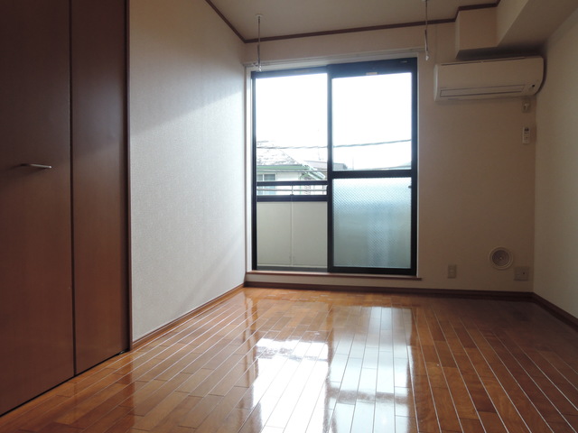 居室・リビング　★日当り良好の明るいお部屋です★