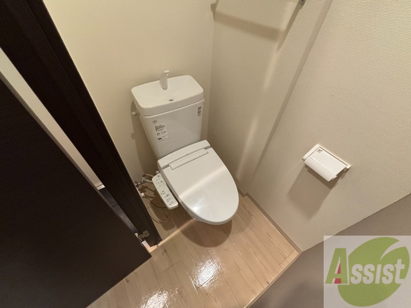 トイレ　トイレです。ウォシュレット付を探している方、おすすめです。