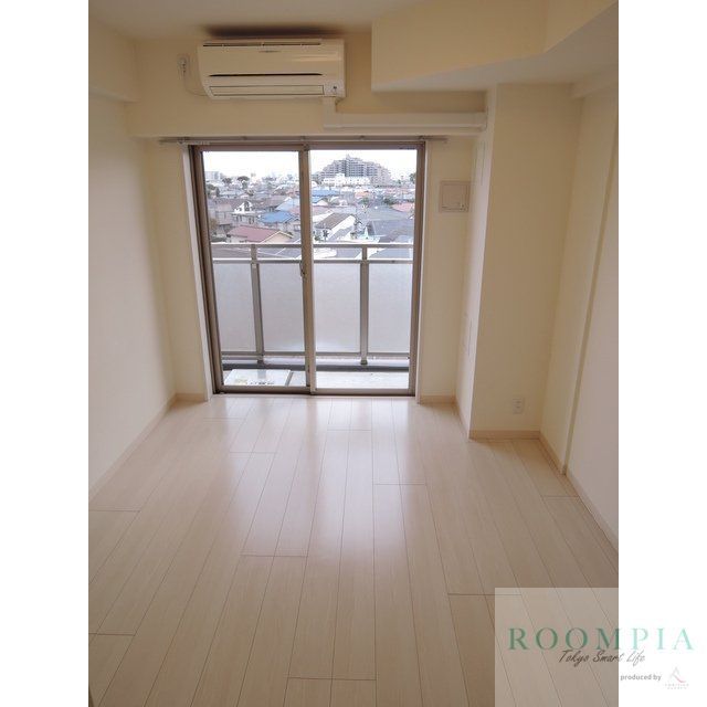 居室・リビング　※同タイプの別のお部屋です。