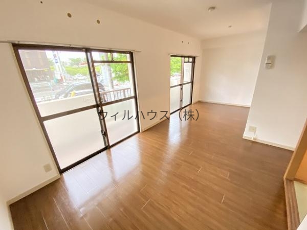 居室・リビング　人気のカウンターキッチン！