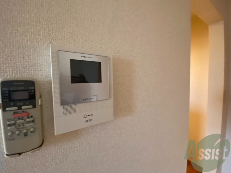 その他設備　モニター付きインターホンは来客時に顔を確認できて安心ですね～