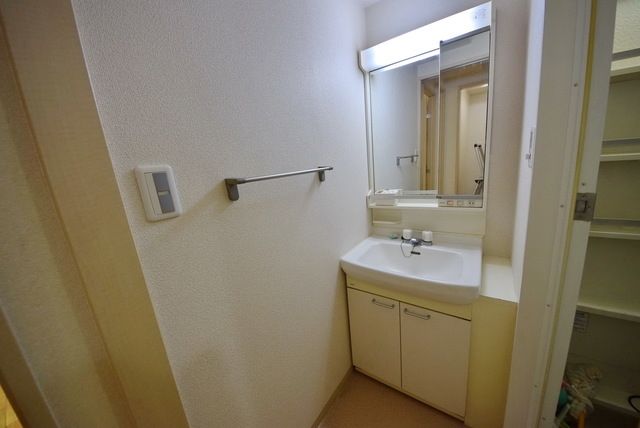 洗面設備　※別部屋参考写真※