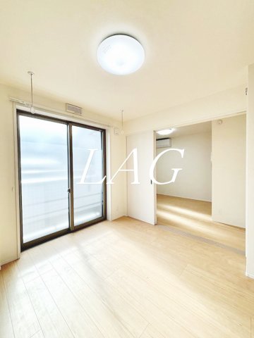 居室・リビング　洋室のお部屋です。