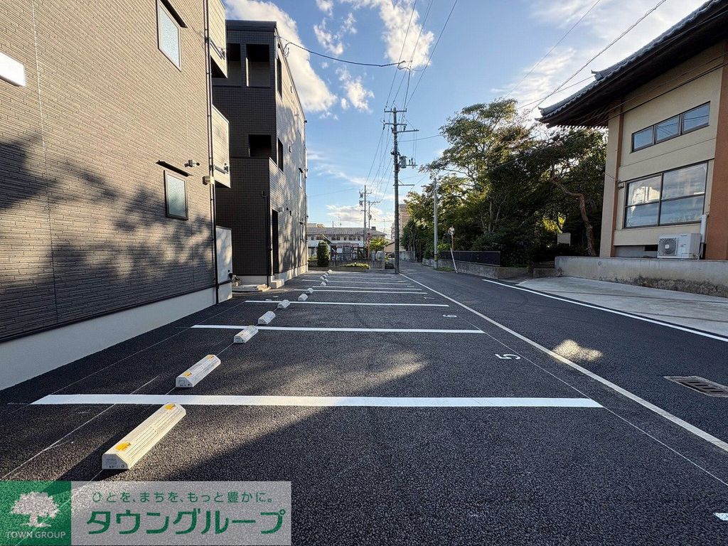 駐車場　駐車場