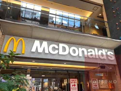 飲食店　マクドナルド 吹田さんくす店（飲食店）まで492m