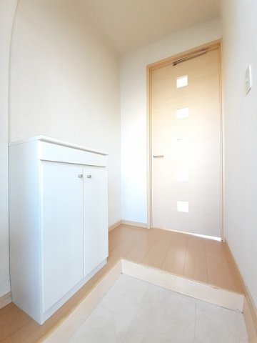 玄関　シンプルで使いやすい玄関です