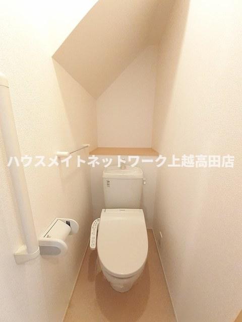 トイレ　温水洗浄暖房便座