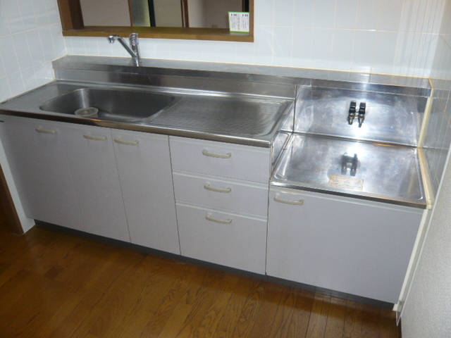 キッチン　同物件の別のお部屋です