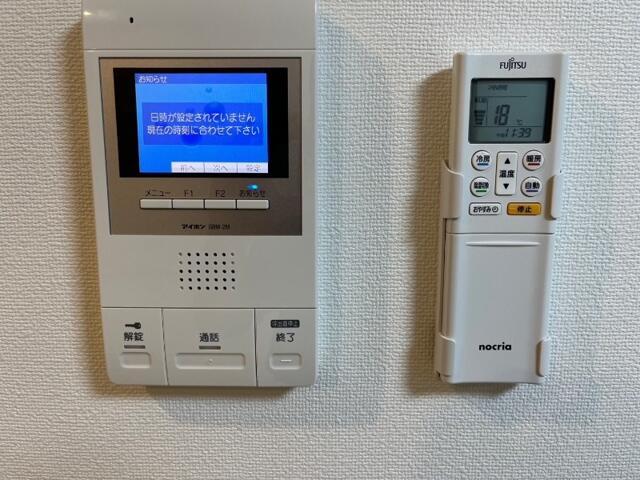 セキュリティ　モニター付きインターホン
