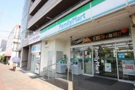 コンビニ　ファミリーマート 城東鴫野西店（コンビニ）まで608m