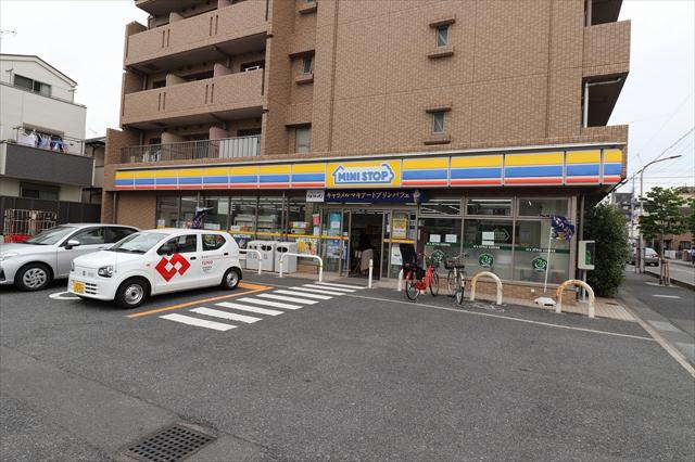 コンビニ　ミニストップ（コンビニ）まで117m