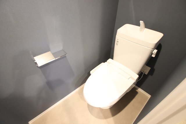トイレ　※他の号室の参考写真です※