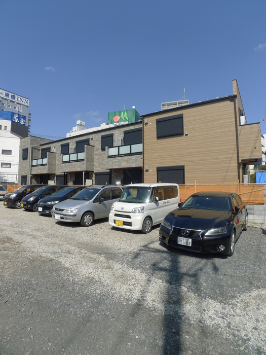 建物外観　建築中