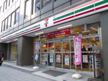 コンビニ　セブンイレブン千代田岩本町2丁目店（コンビニ）まで238m