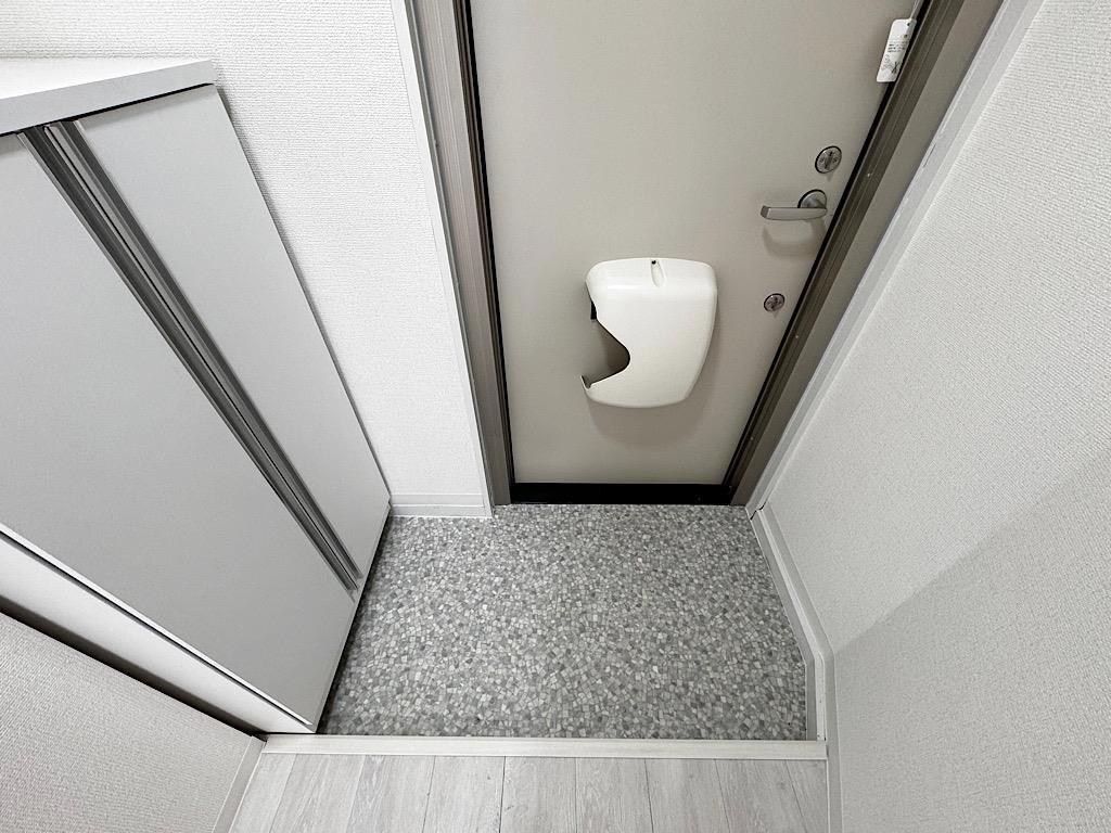 サンパレス堤町の玄関写真