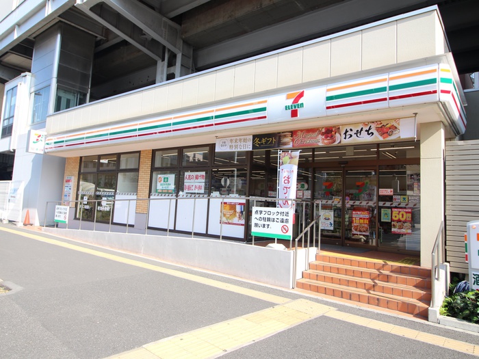 コンビニ　セブンイレブン 新馬場駅前店（コンビニ）まで40m