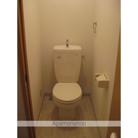 アムール Lusterのトイレ写真