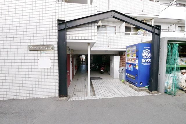 エントランス　エントランス