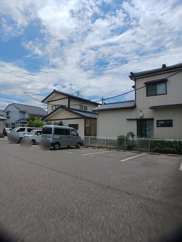 駐車場　駐車場完備です