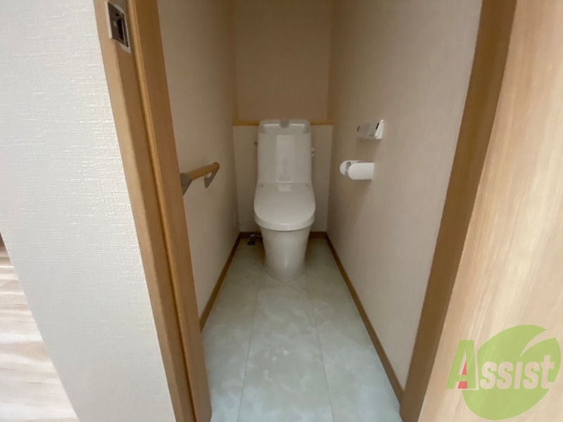 トイレ　トイレは嬉しい暖房便座で寒い日も快適に。
