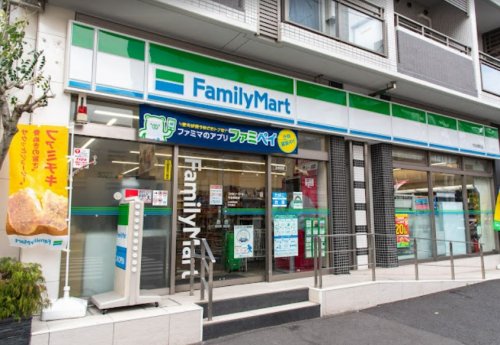 コンビニ　ファミリーマート 市谷柳町店（コンビニ）まで419m