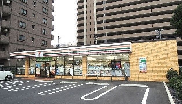 コンビニ　セブンイレブン 上尾上町1丁目店（コンビニ）まで466m