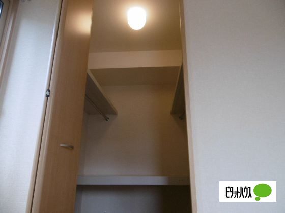 リビングタウン南仙北 Eの内装写真