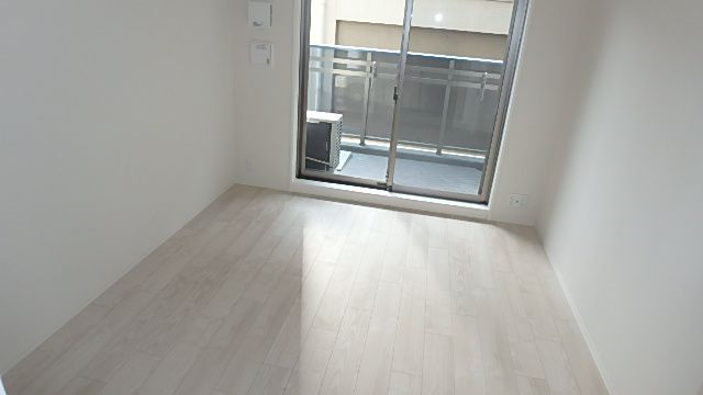 地下鉄谷町線 南森町駅 徒歩5分 13階建 築8年の居間写真
