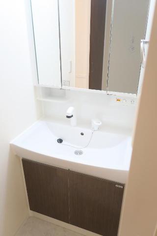 洗面設備　洗髪洗面化粧台