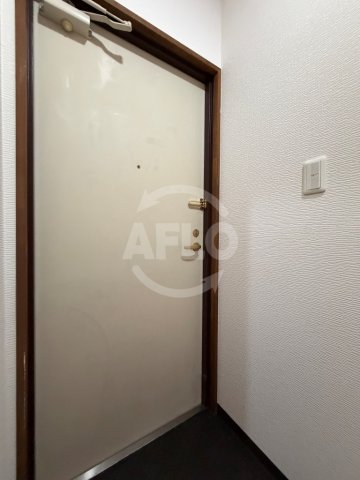 玄関　スタシオン梅田イースト　玄関