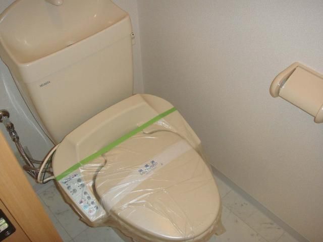 大阪モノレール彩都線 彩都西駅 徒歩8分 3階建 築21年のトイレ写真