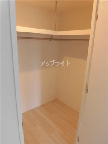 収納　ウォークインクローゼット