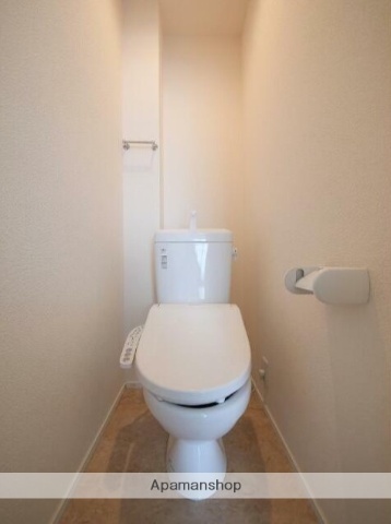 ＪＲ東海道本線 平塚駅 徒歩11分 3階建 築11年のトイレ写真