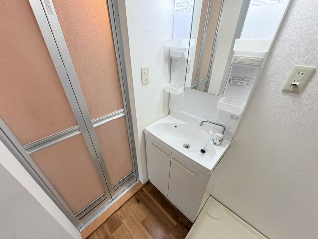 岩屋北町1丁目貸戸建の内装写真